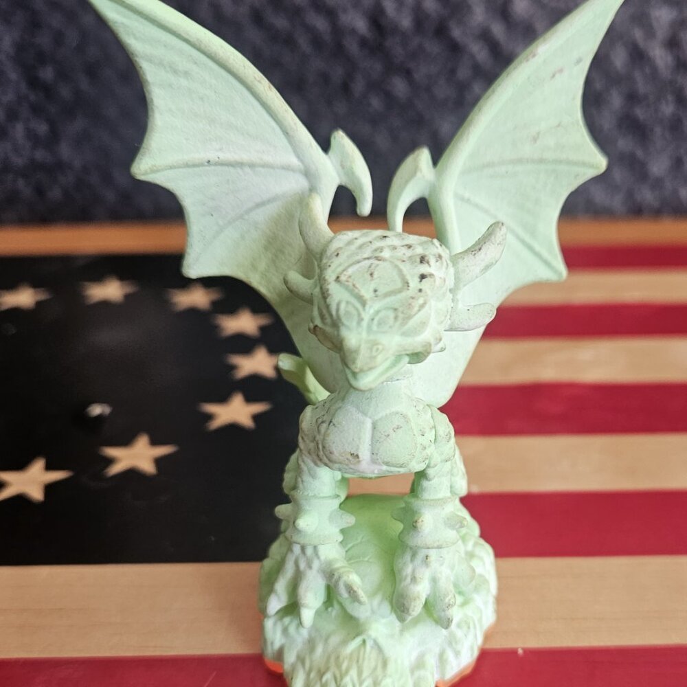 Skylanders Giants Cynder Figure - Rare Glow in the Dark (GITD) Variant - Tested